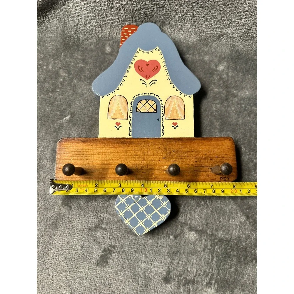 Vintage Wooden Hand painted Country Cottage Key Rack House w Peg & Hearts